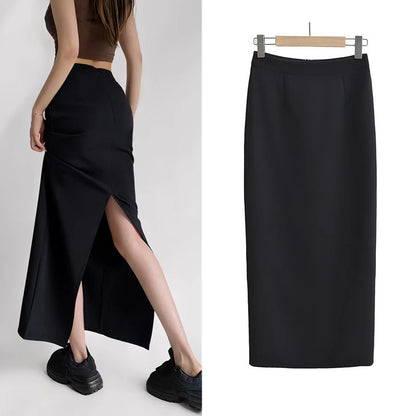 Rear slit hip hugging solid color skirt