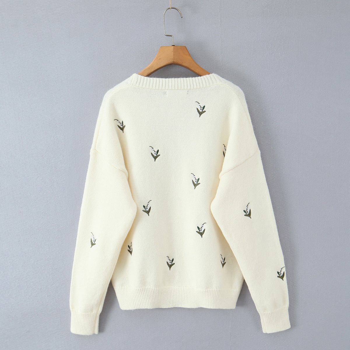Retro style small fragrance V-neck single breasted knitted embroidered cardigan sweater